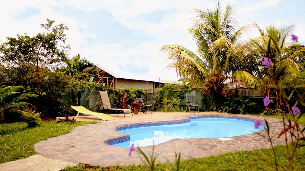 Hakuna Matata Hostel Cahuita Eksteriør billede