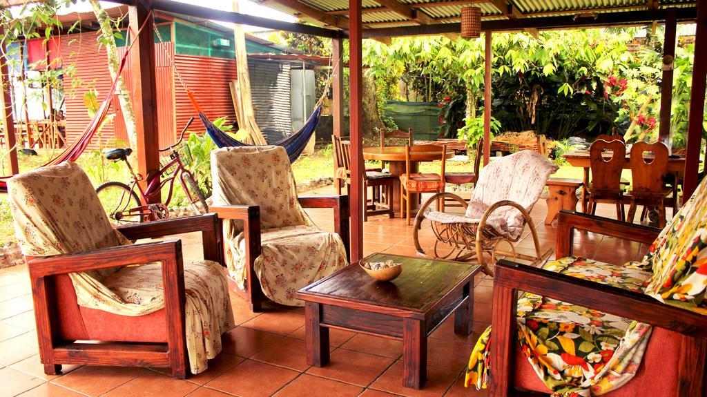 Hakuna Matata Hostel Cahuita Eksteriør billede