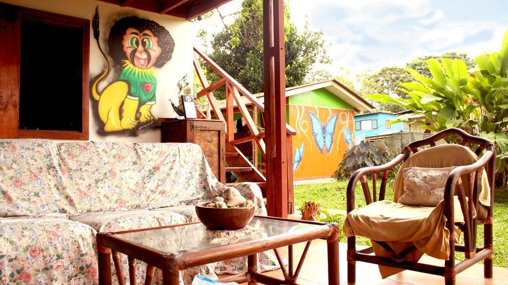 Hakuna Matata Hostel Cahuita Eksteriør billede